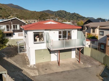 Sweet Home Waikawa Bay