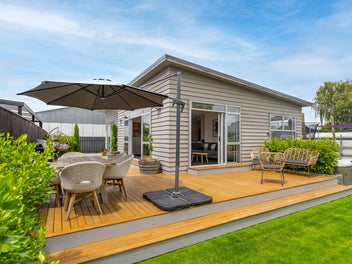 BEO $749,000 - A Location That Connects