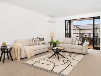 3-Bed Townhouse Near Hagley Park
