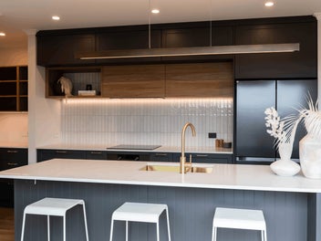 Easy-Care Living in Prestigious Anderson Park