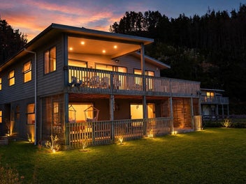 EXCLUSIVE TE NGAERE BAY