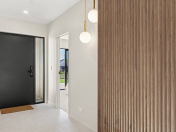Luxury Home With Guest Retreat