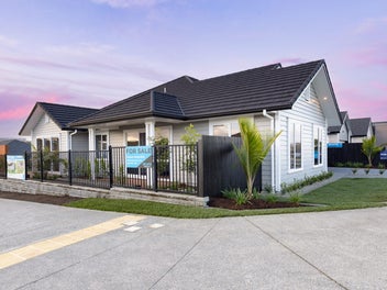 5 Bedroom Stunner with granny potential by SICATO