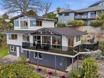 Sea Views, Space, Exceptional Family Living