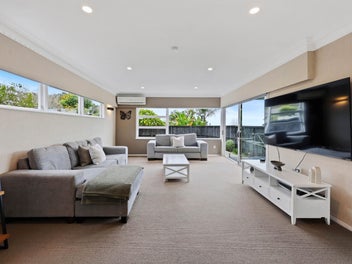 Elevated Massive Family Living w Pool & Character