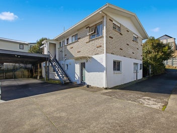 Image 1 of 18