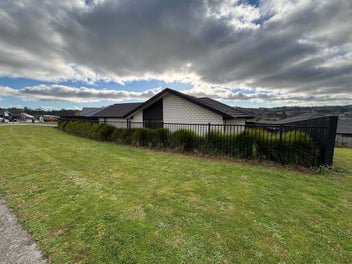Modern,private, north facing family home