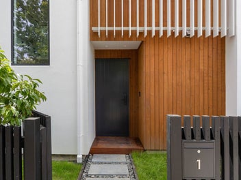 Brand New, Double Westlake Zone