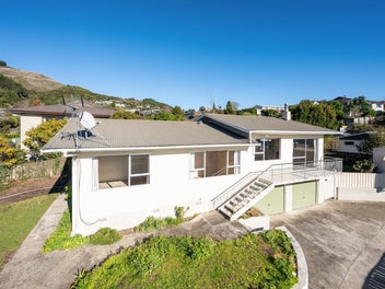 Garaging Galore, Sun, Space, and Serious Potential
