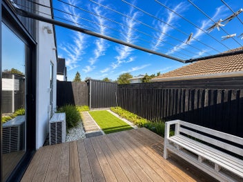 Single-Level, City-Fringe & Ready to Sell
