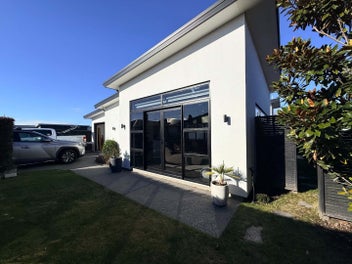 Image 1 of 22