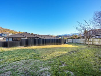 Convenient Location With Mountain Views