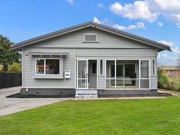 Renovated | Double Glazed | Near Waikato Hospital