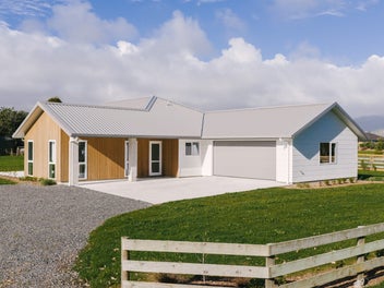 New Build with Two Living Areas