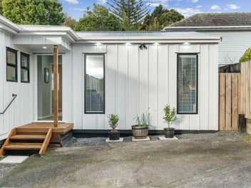 Cosy, Contemporary and Convenient