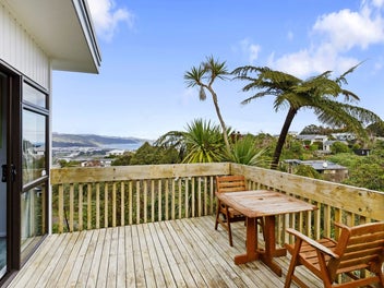 School zone opportunity - with stunning views
