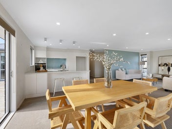 SMART PACKAGE IN GLEN AVON