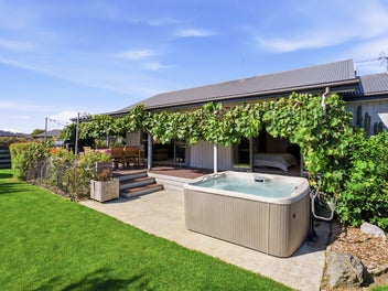 Big Kitchen, Big Bedrooms, Big Family Appeal