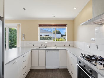 Easy- Care Feilding Retreat