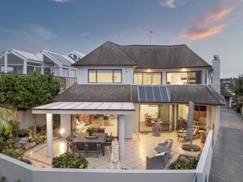 Relaxed coastal living