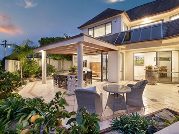 Relaxed coastal living