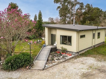 Expansive section, modern home!
