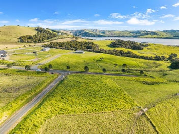 Kaipara Harbour - Coastal and Country