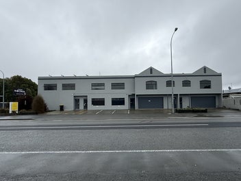 Image 1 of 18