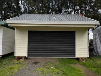 40m2 Garage – The Ultimate Woman/Man Cave