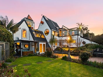 AN ARCHITECTURAL ICON WITH GLOBAL RECOGNITION