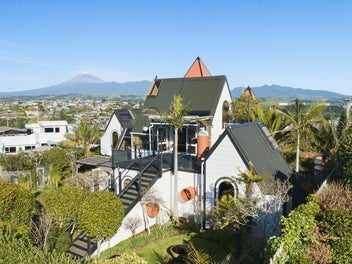 AN ARCHITECTURAL ICON WITH GLOBAL RECOGNITION