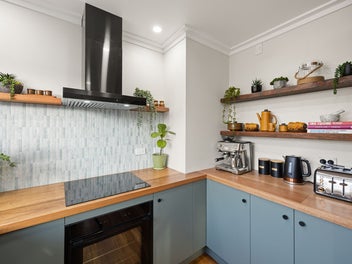 Renovated Double Glazed Character with Ensuite