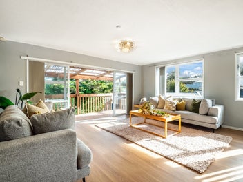 Freehold Family Haven with Dual Potential