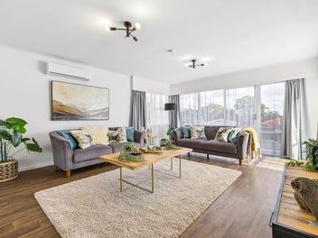 Fantastic Freehold Delight with Enormous Garage!