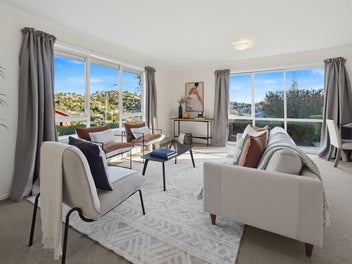Modern Living. Stunning Views. Walk to the City.