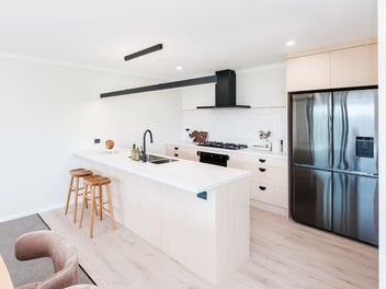 Lakeside 4 Bed with Study