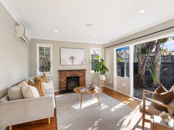 Commuter Friendly Character Cottage
