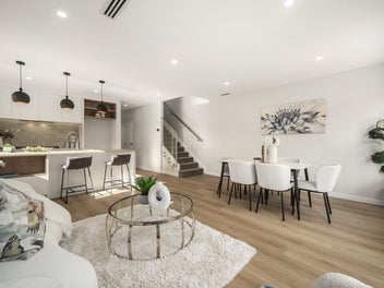 Modern Family Living in Strathmill, Orewa
