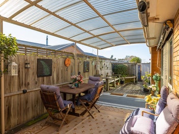 Spacious Sunny Double Glazed Villa