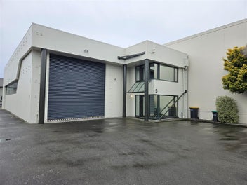 Image 1 of 5