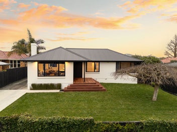 Overseas Owner Needs Sold!