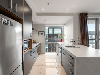 STYLISH CITY APARTMENT IN A PRIME LOCATION