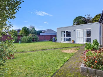 Space for Family, Work & Hobbies