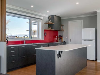 Modern Lifestyle Eco Living on 1 Hectare