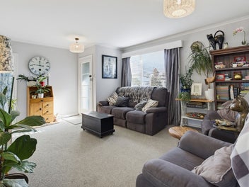 Single-Level Living with Garden Connection