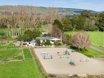 Image 1 of 32