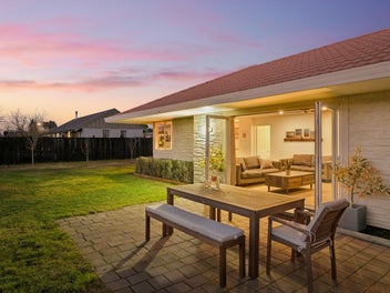 Greenway Living with Mountain Views