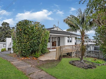 Charming Brick Beauty – Supreme Seaview