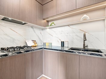 Ultimate Lifestyle Living, Spacious & Sunny