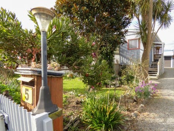 Tranquil outlooks, sunshine and space